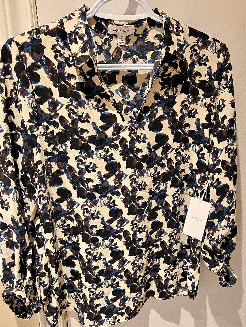 Nordstrom Floral Blouse  XS NWT